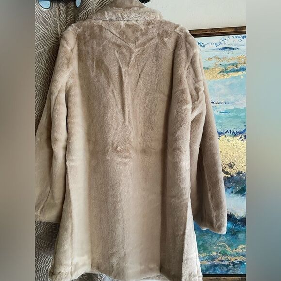 edit by nine cream-colored jacket with pockets and 2 metal buttons - Picture 2 of 8